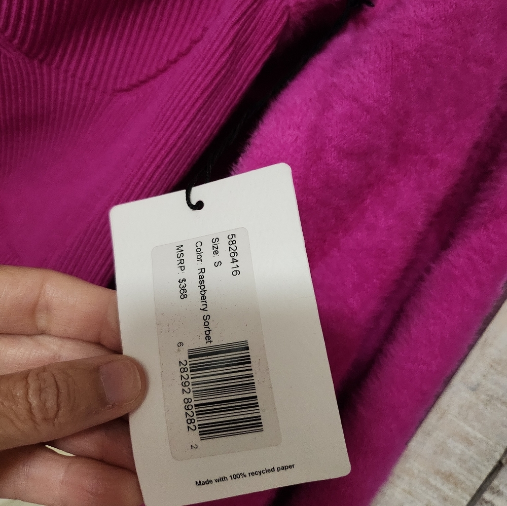 Amur Juliana Cut Out Knit Top - Picture 11 of 13